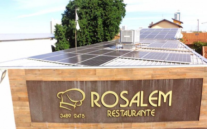 Instalação de energia solar no Rosalem Restaurante 01